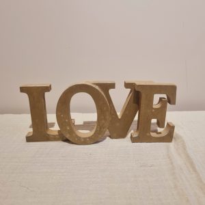 petit LOVE en bois couleur or